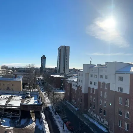 Апартаменты Top Floor In Central Leppaevaara Эспоо